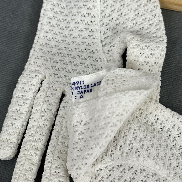 Vintage F W Woolworth Woolworth's Children's Gloves Stretch Nylon White Japan - Picture 6 of 7